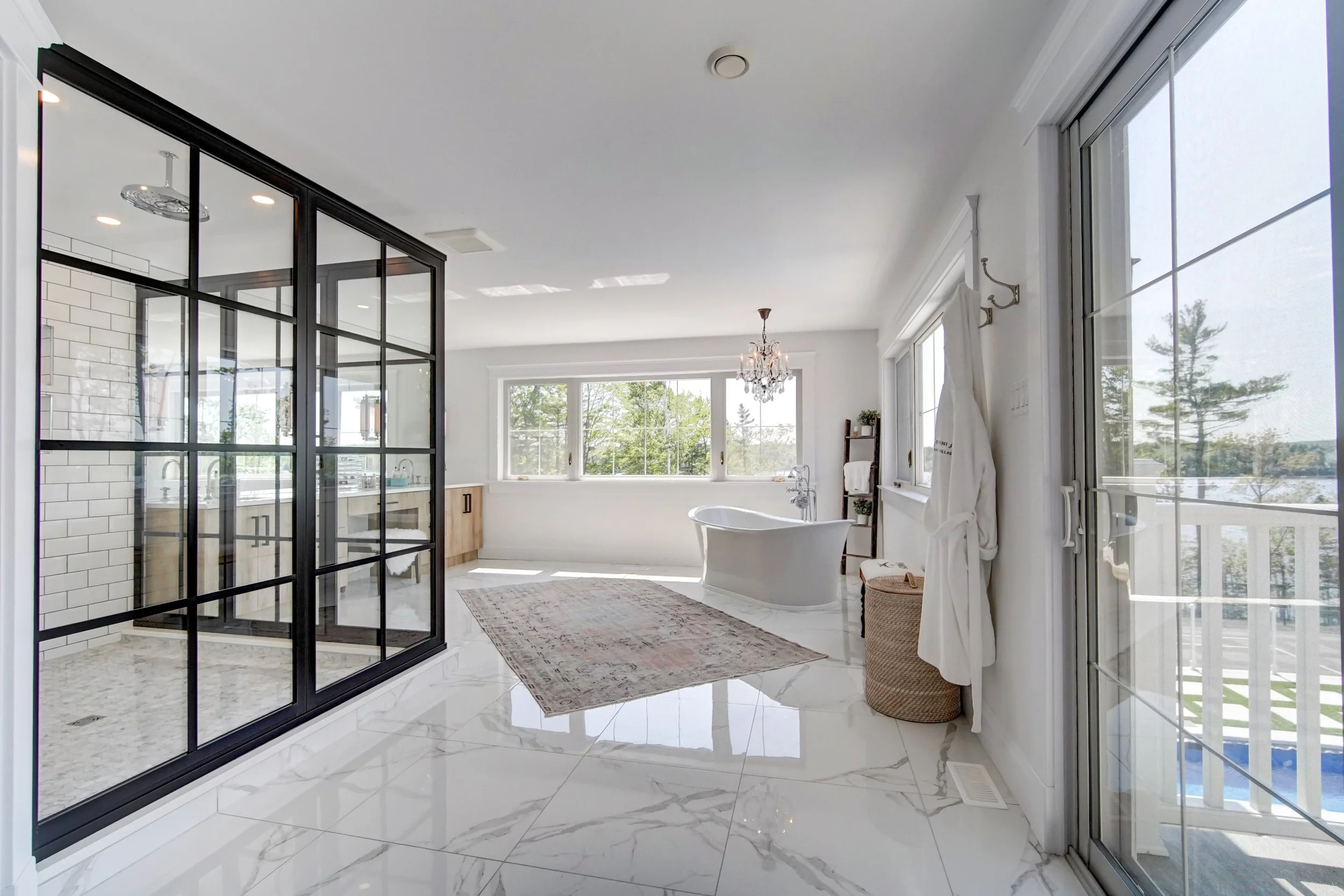 206 Master bath 2.jpeg