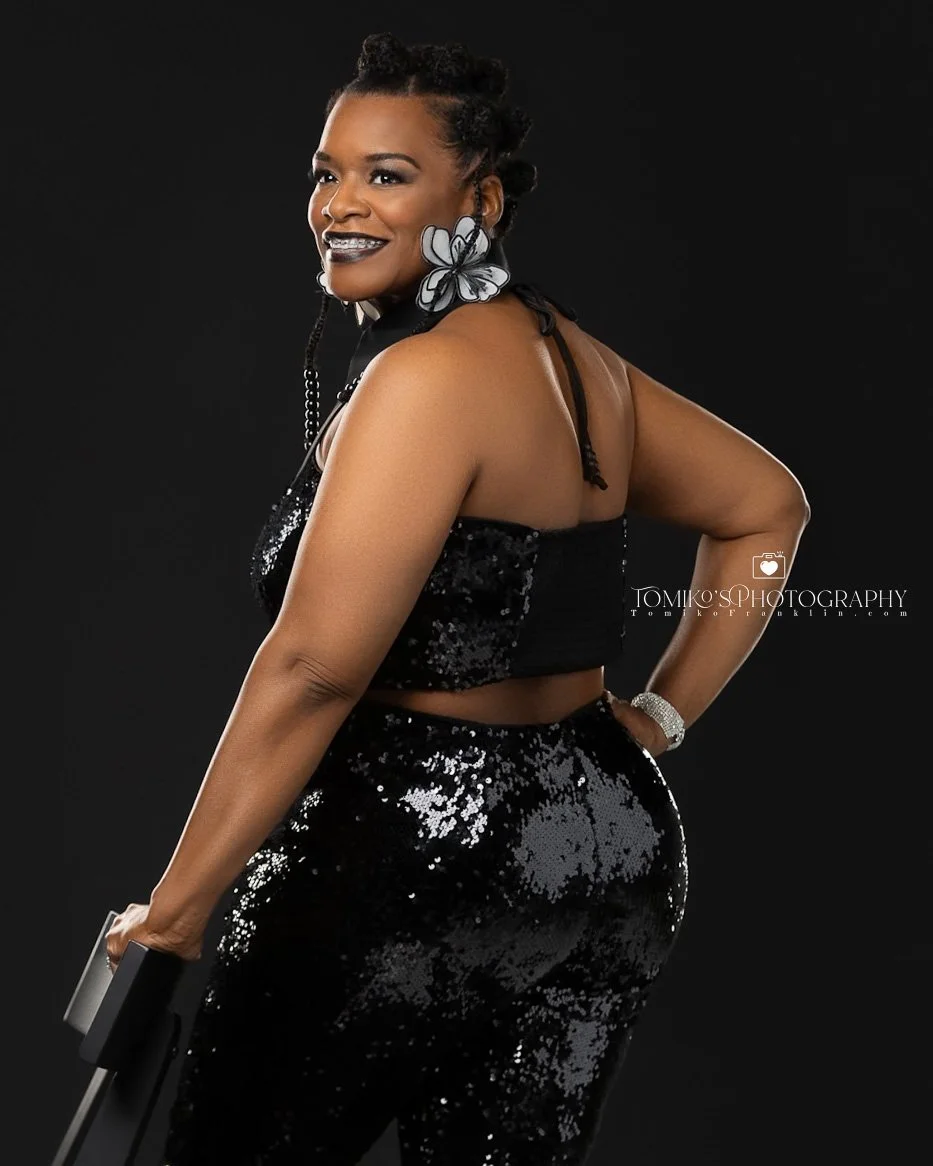 Glamour group photo session in Birmingham, Alabama, featuring four hours of professional photography, makeup, and delicious food for a luxurious party experience.