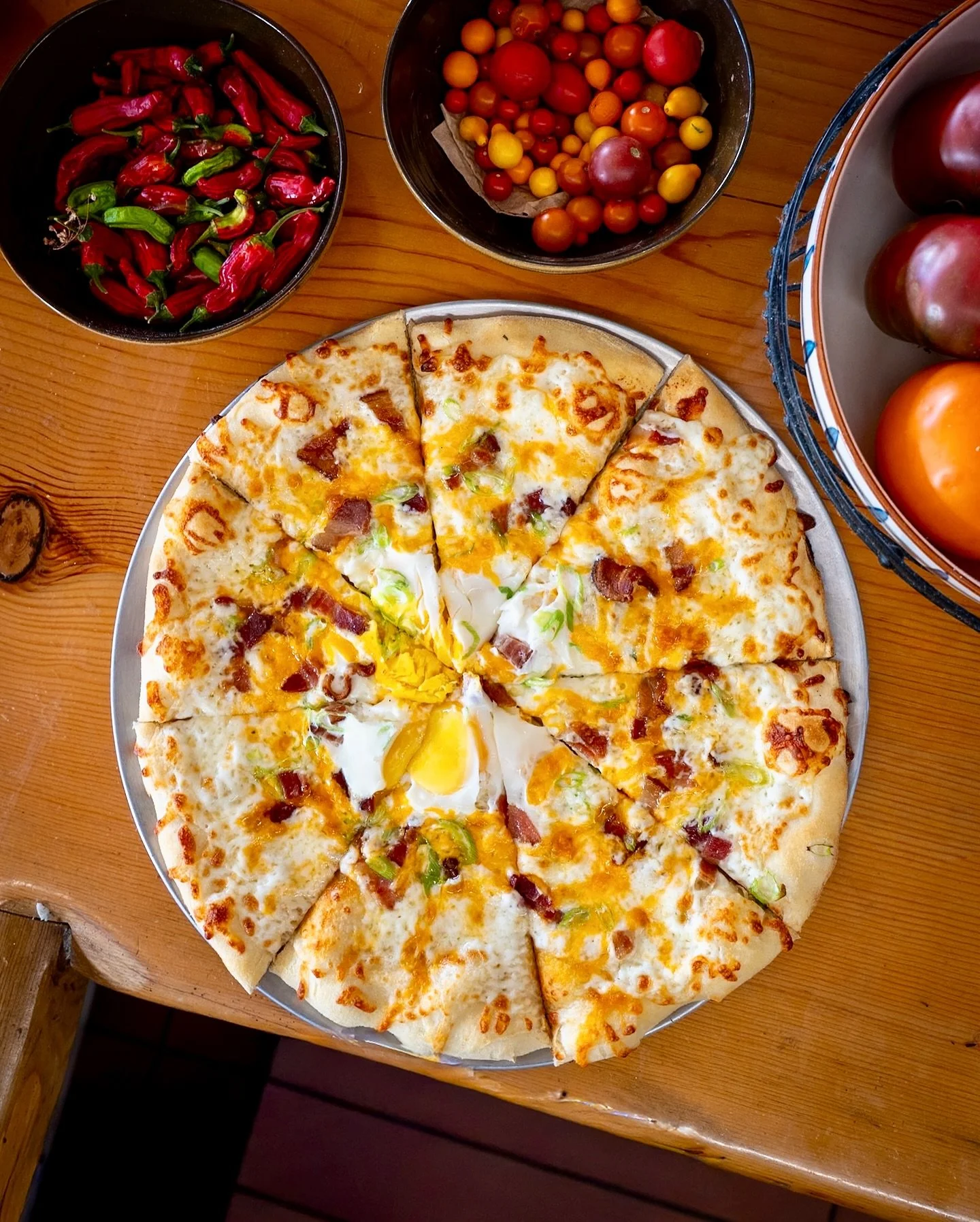 It&rsquo;s everything you want for breakfast in pizza form: bacon, garlic confit, cheddar, two eggs, green onion &amp; mozzarella 🍕

Cruise down the river and destroy one for brunch. 8am -1pm #husicksbyforester

#clarksburgca #elkgrovefoodie #sacfoo