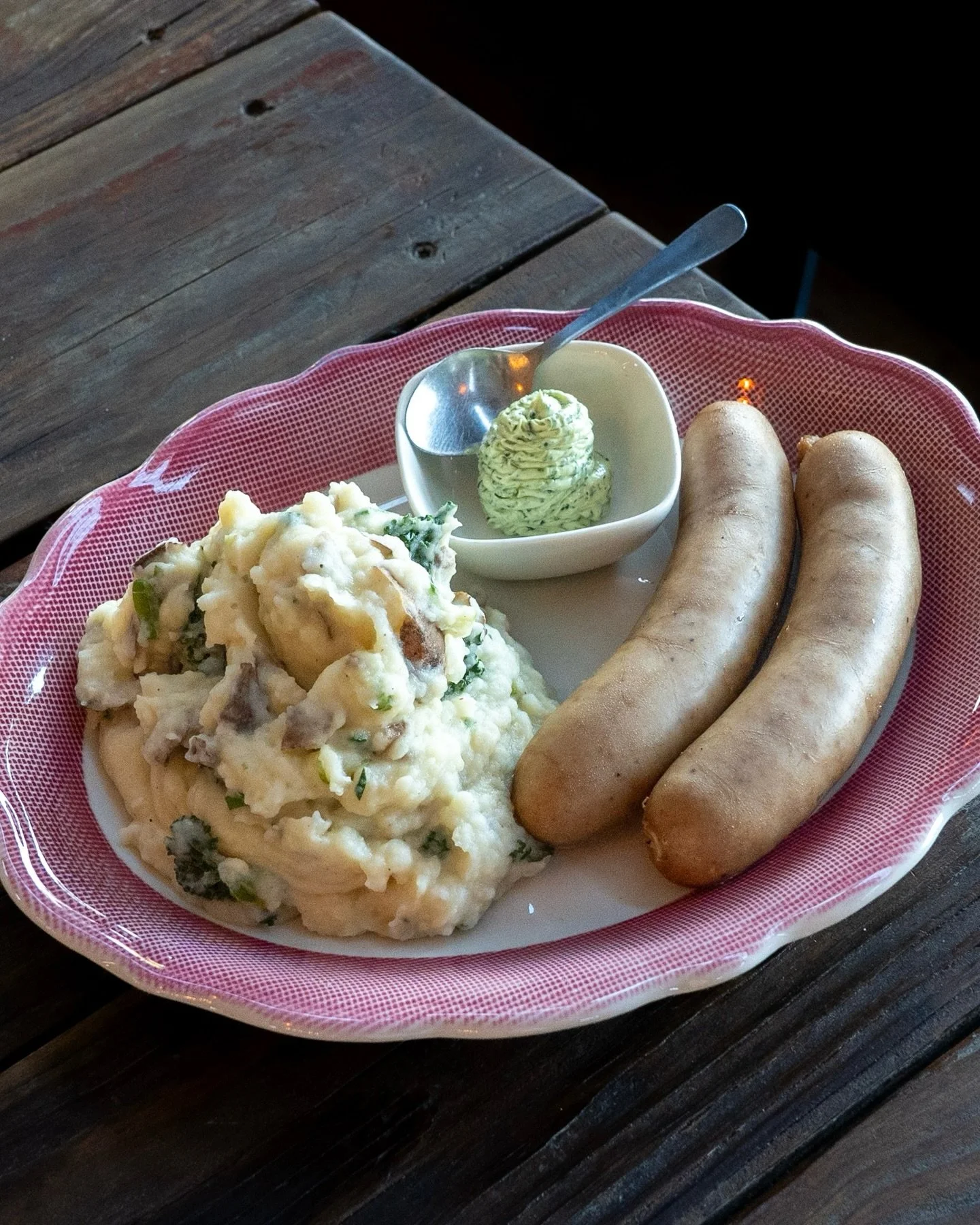 Happy St. Patricks Day 🍀 In case you didn&rsquo;t hear - we&rsquo;ve landed in Ireland for our last stop on our &ldquo;Around the World in 80 Days&rdquo; tour, and just in time for today! 🇮🇪

Cruise down to see us in Clarksburg, and to dig into th