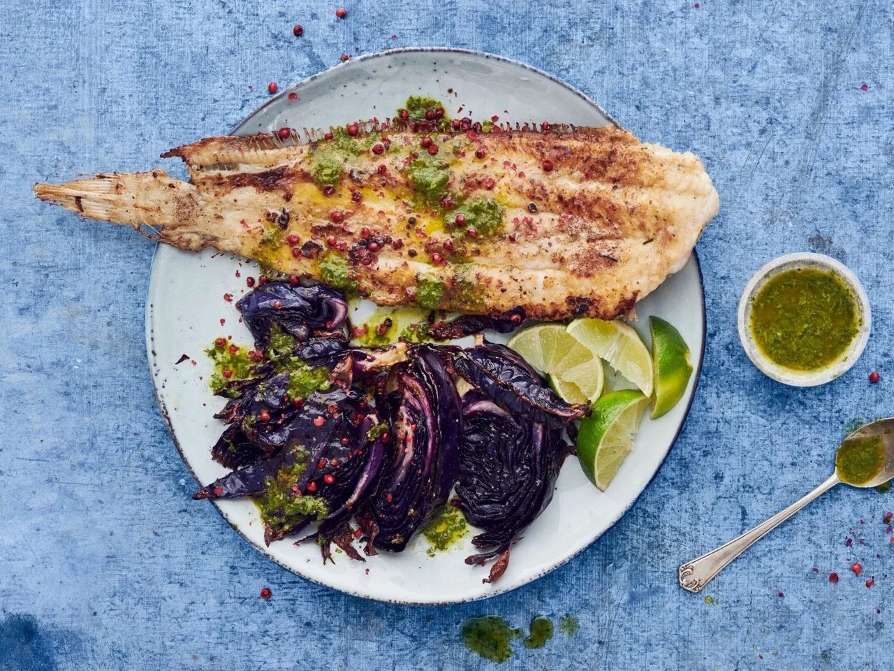 seezunge-auf-gebackenem-rotkohl-mit-limettenoel-0-4-3 Large.jpeg