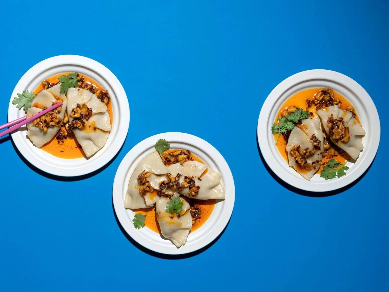 wan-tan-mit-hackfleisch-und-chili-crunch-0-4-3 Large.jpeg