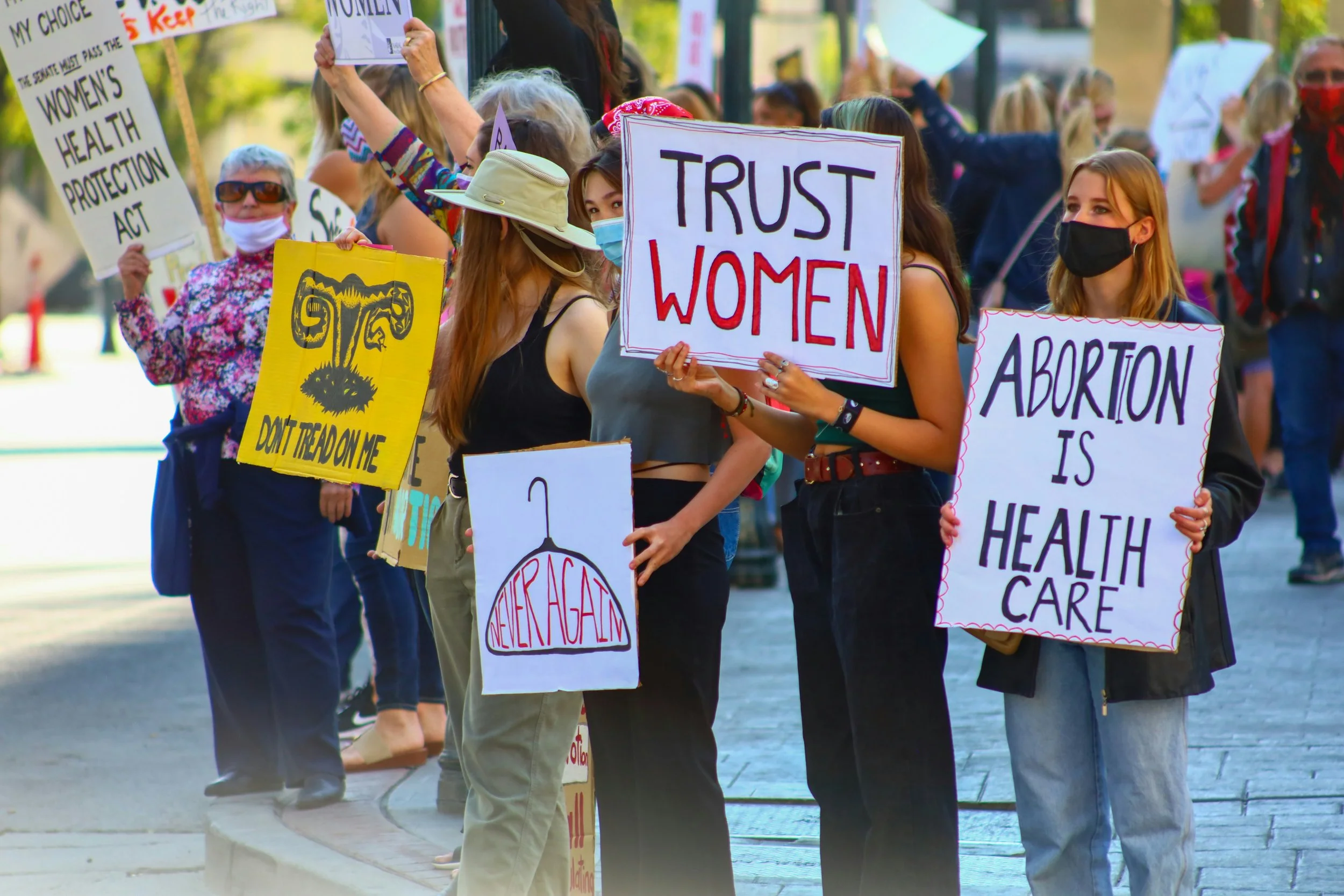 50+ Faith Groups Advocate for Abortion Medication Access