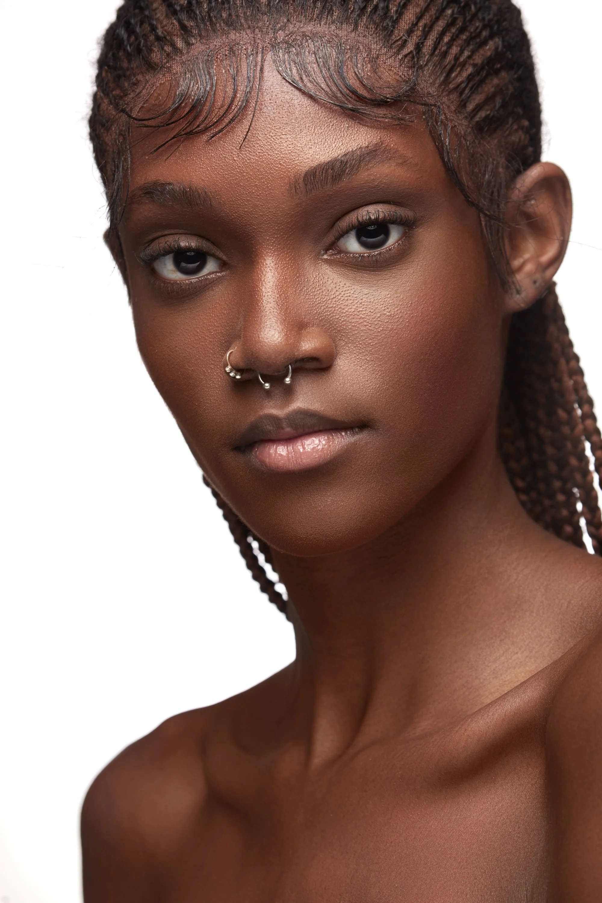 No_makeup_makeup_Aamari_bud59o.jpeg