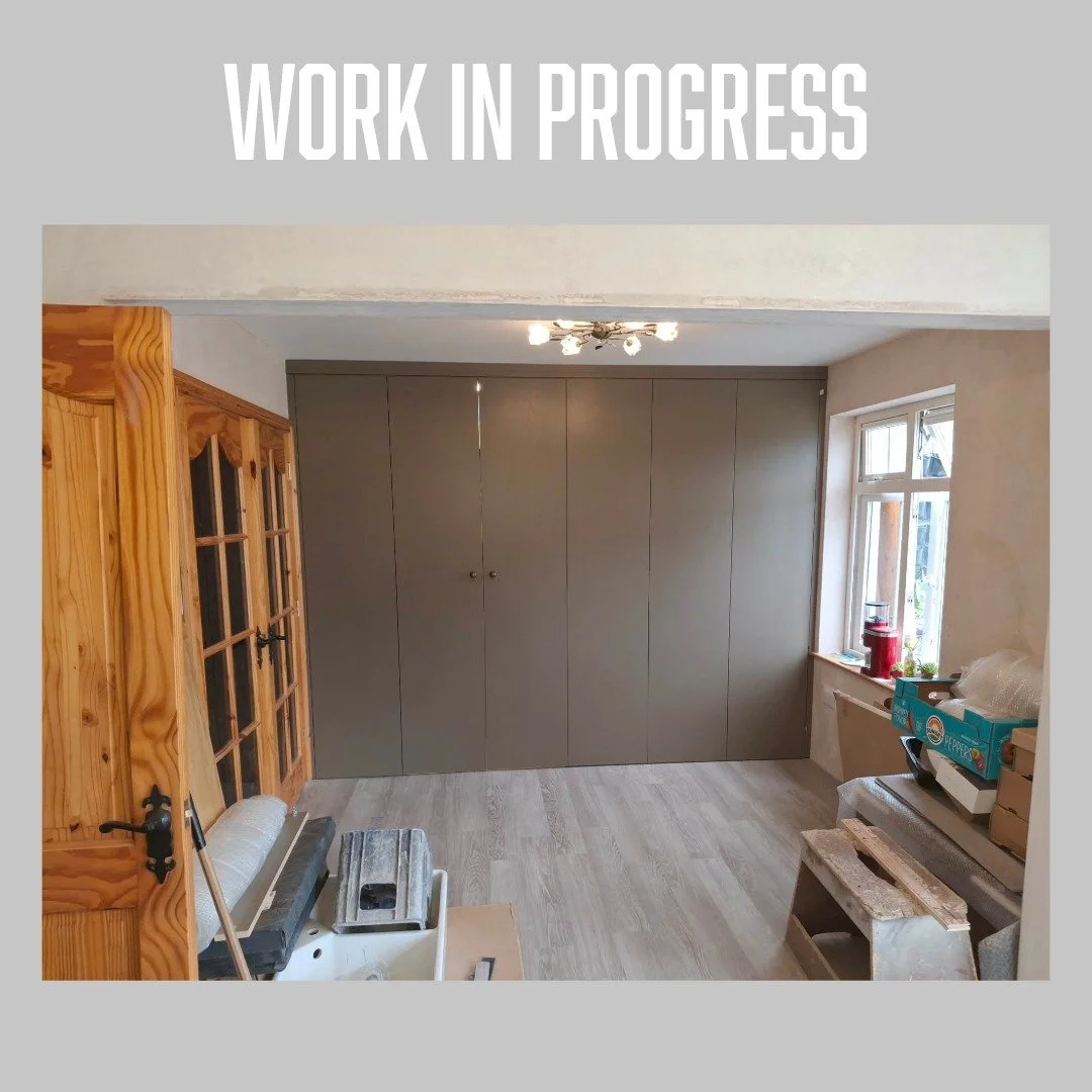 This custom walk-in pantry featuring a flat woodgrain CASA door in a rich Truffle finish combines thoughtful design with everyday functionality. Behind its refined appearance lies a beautifully organized storage space designed to keep your kitchen cl