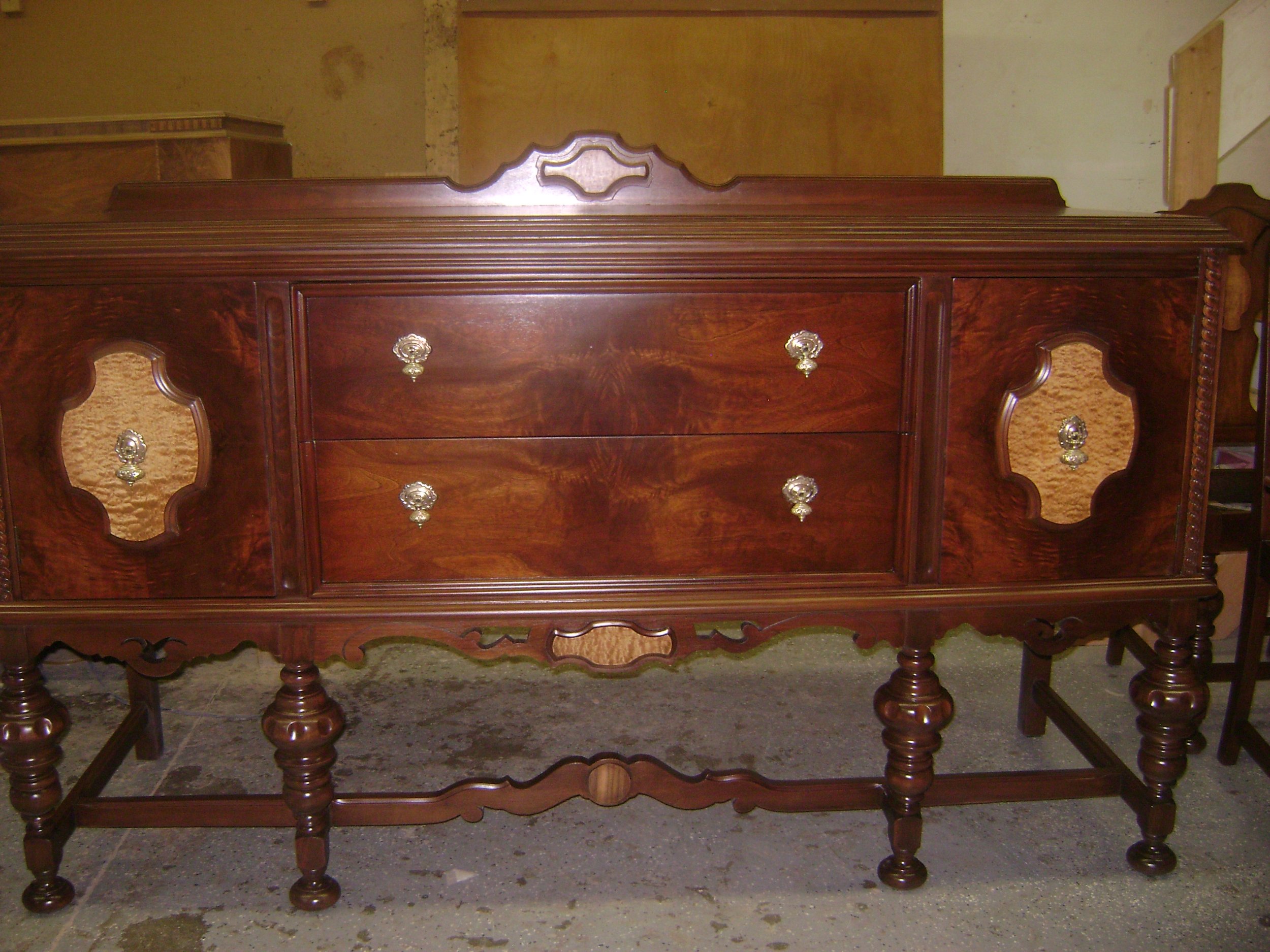 dining set buffet after.JPG