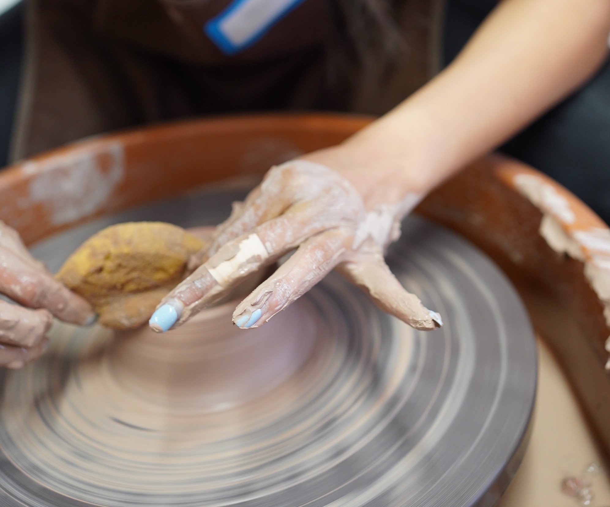 blue_nails_wheel_sq.JPG