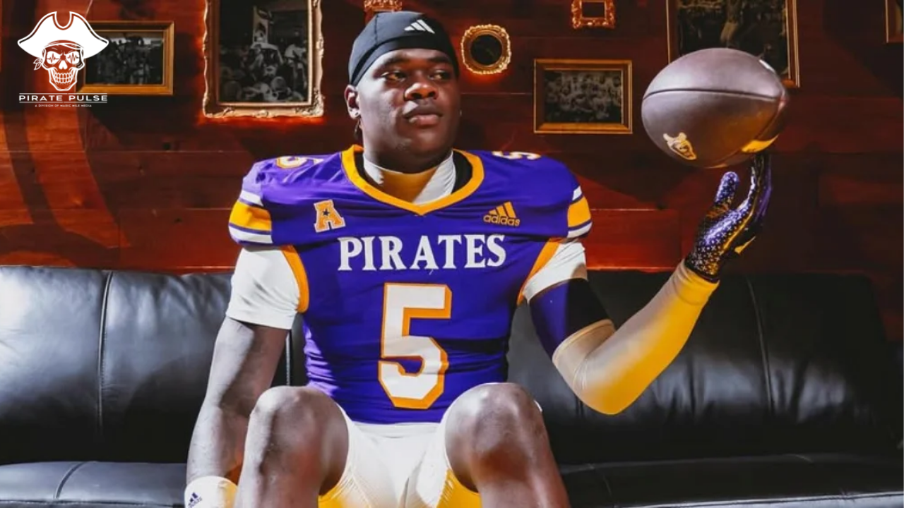 Three-Star Linebacker Jeremiah Roux Commits to East Carolina