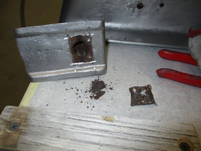 208_rear_bumper_drvr_11_.jpg
