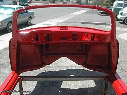 061_Red_Ghia009.jpg