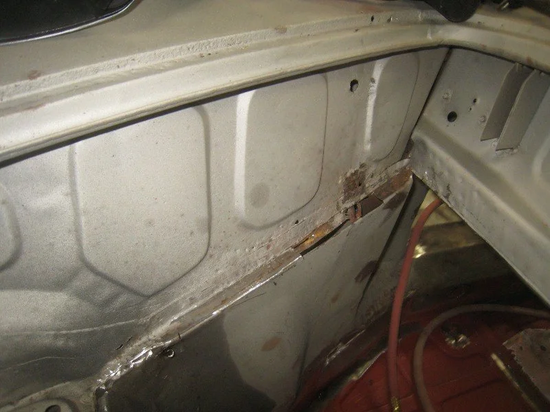 218_gas_tank_area_7_.jpg