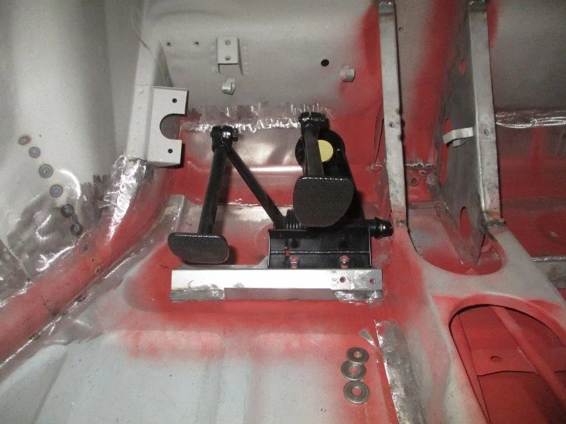 916_pedal_bracket_1_.jpg