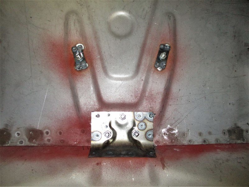 607_tow_hook_14_.jpg