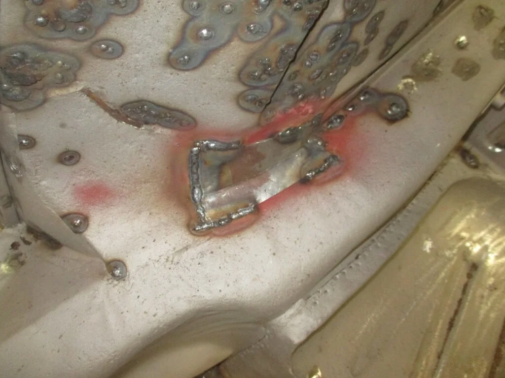 374_inside_body_20_.jpg