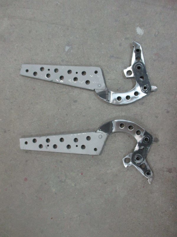 812_hood_hinges_11_.jpg