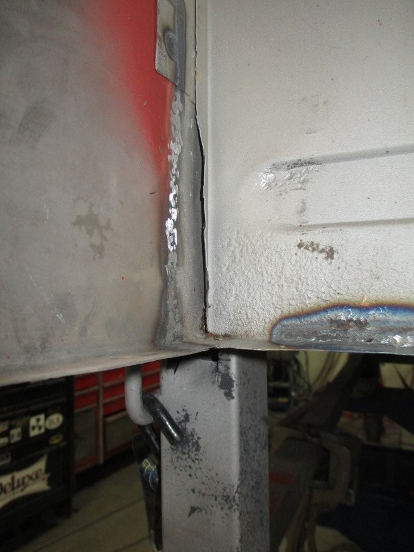 530_battery_box_11__8.jpg