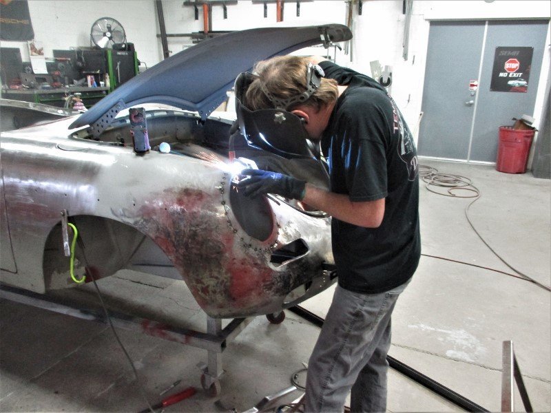 906_headlight_bucket_3__4.jpg