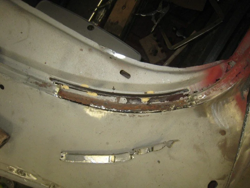 411_windshield_frame_5_.jpg