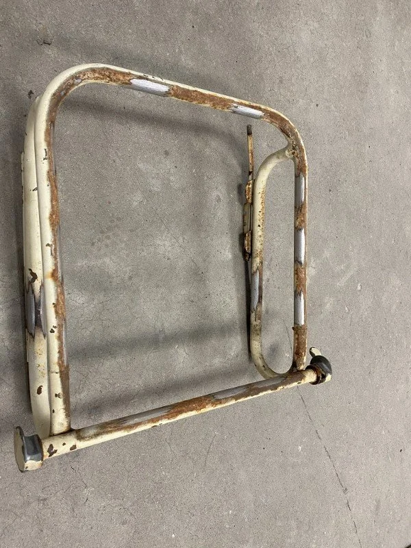 393_seat_frames_4_.jpg