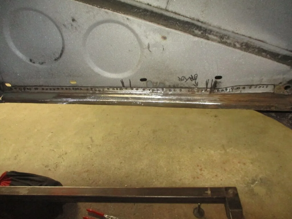 192_engine_surround_15_.jpg