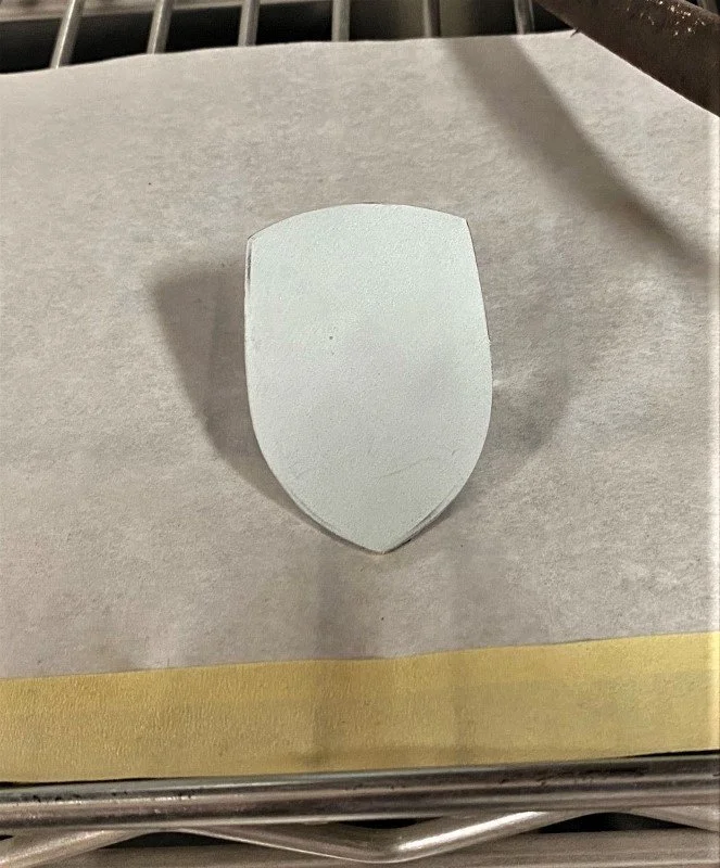 497_hood_crest_2_.jpg
