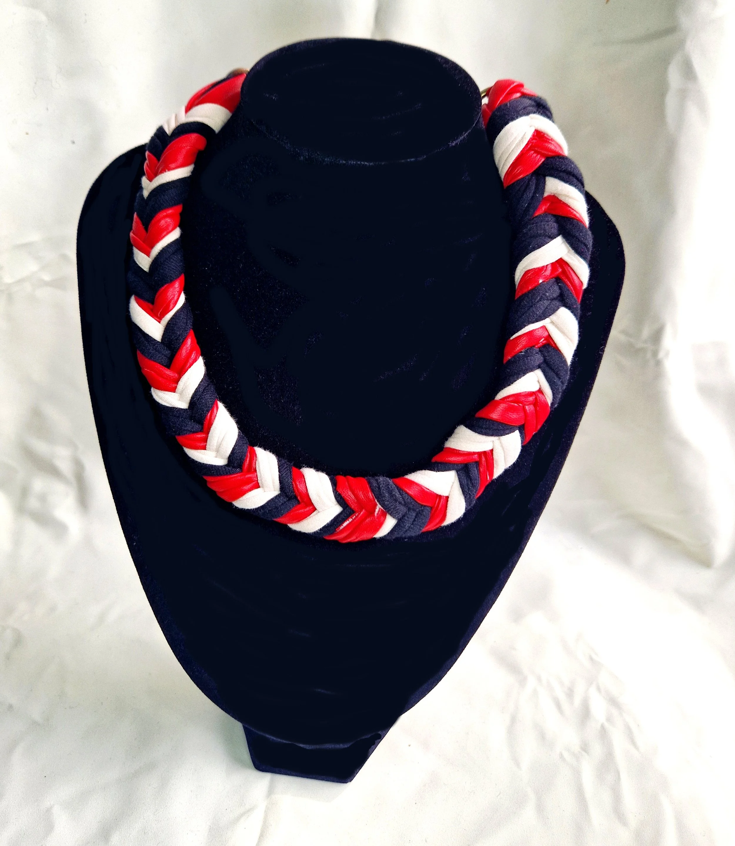 Boho-Chic T-Shirt Yarn Necklace