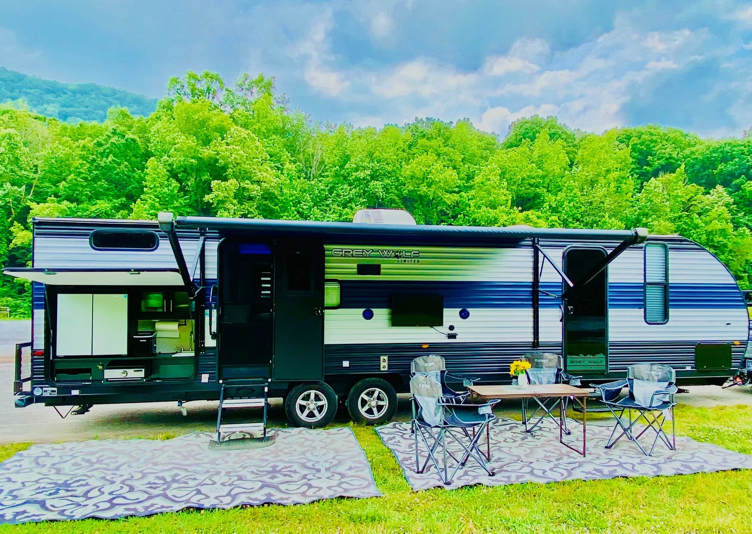 JoJe+Ventures-chattanooga-rv-rental-Exterior.jpg