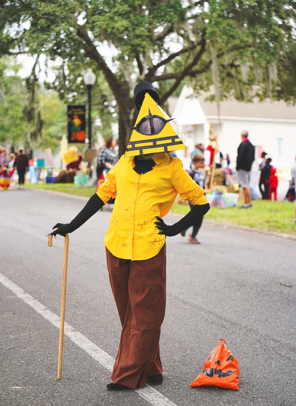 scarecrow-stroll2600316.jpg