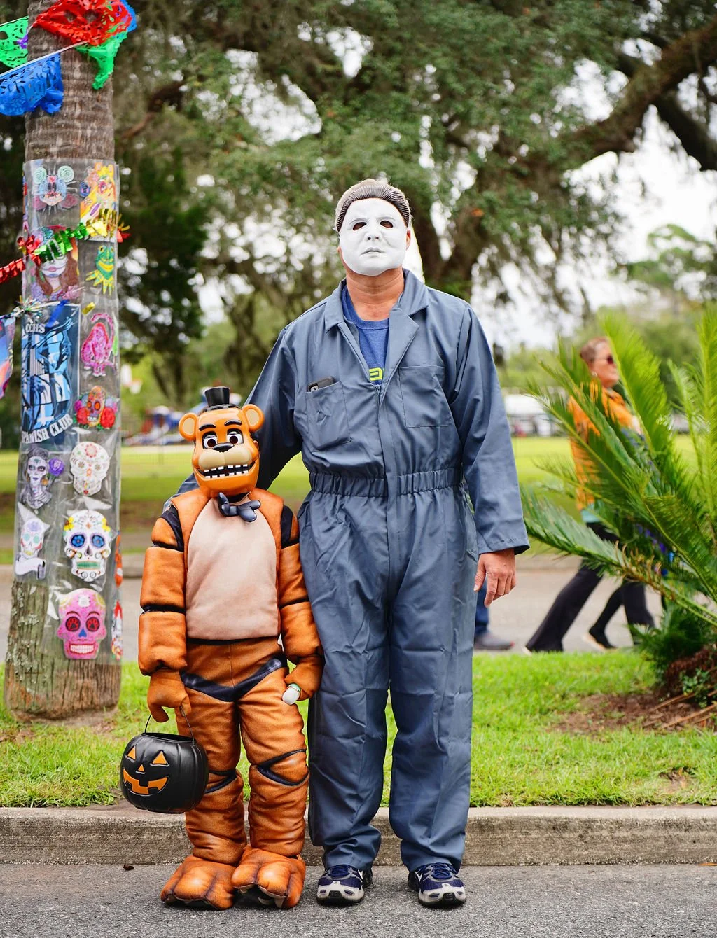 scarecrow-stroll2609938.jpg