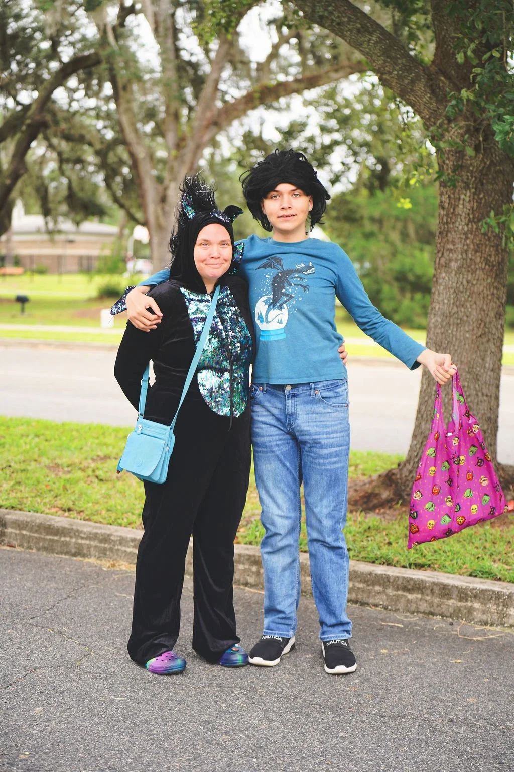 scarecrow-stroll2609915.jpg