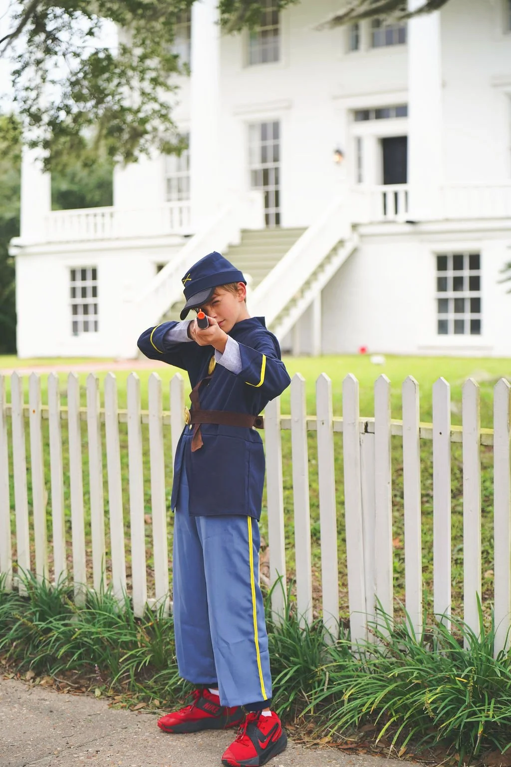 scarecrow-stroll2600296.jpg