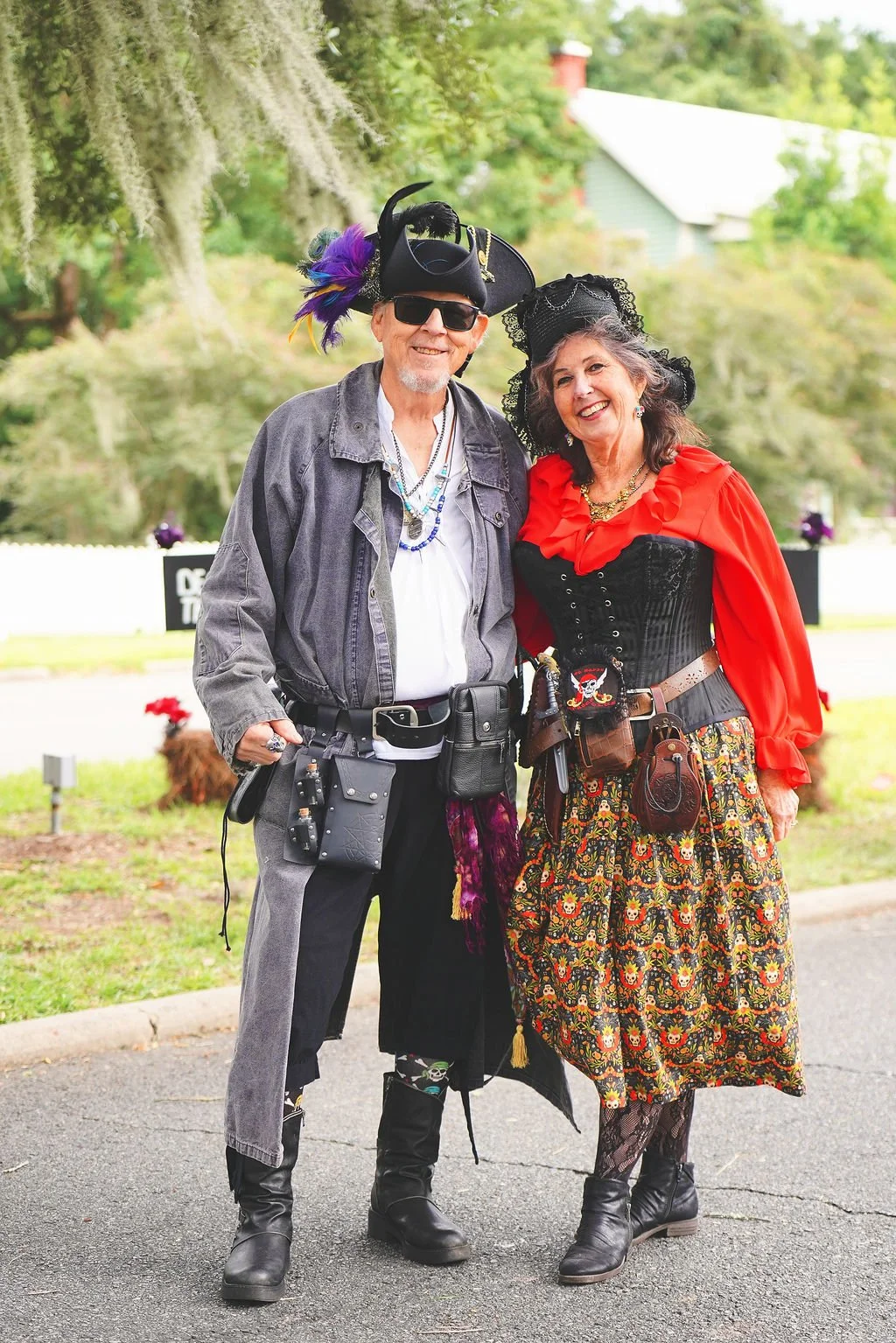scarecrow-stroll2600311.jpg