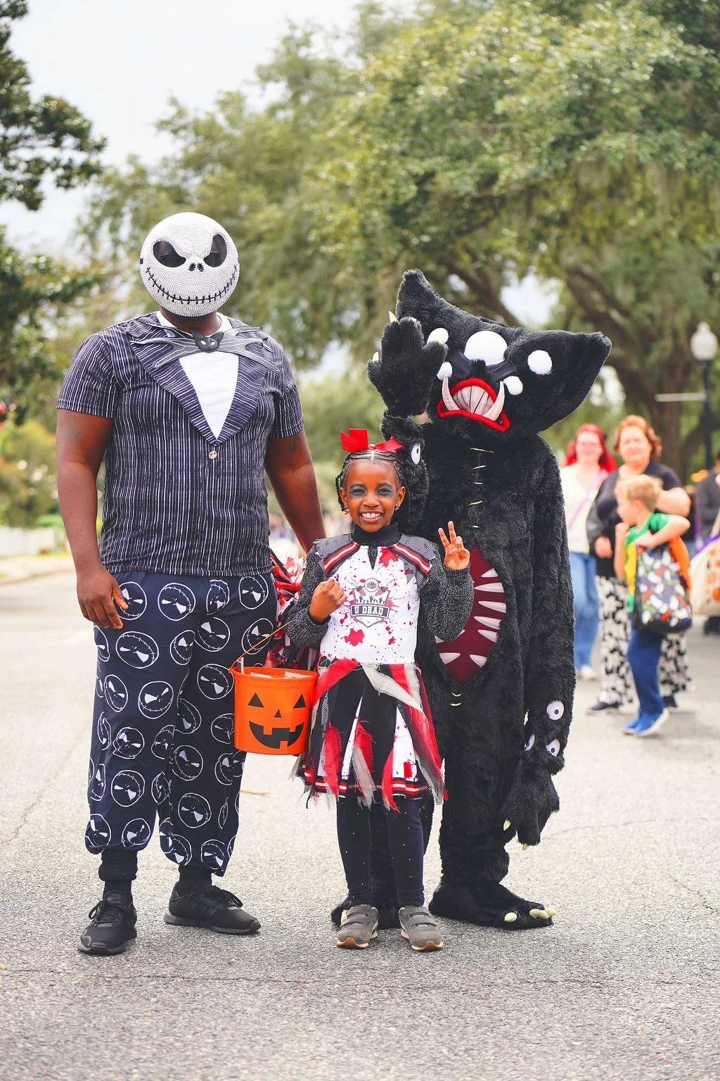 scarecrow-stroll2600049.jpg