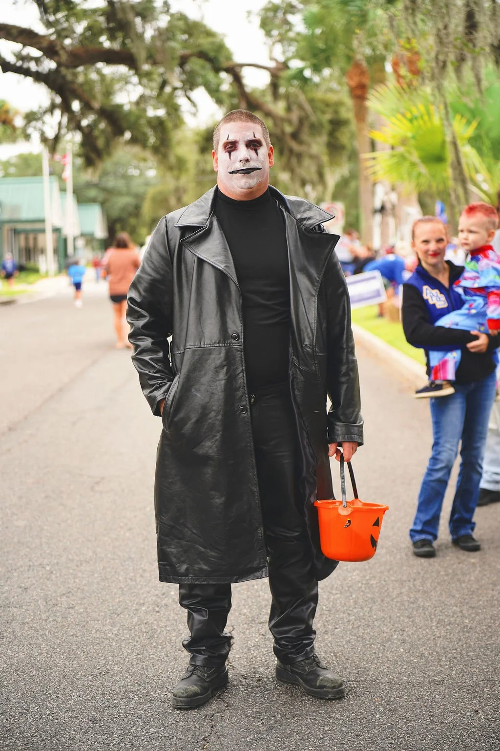 scarecrow-stroll2609999.jpg