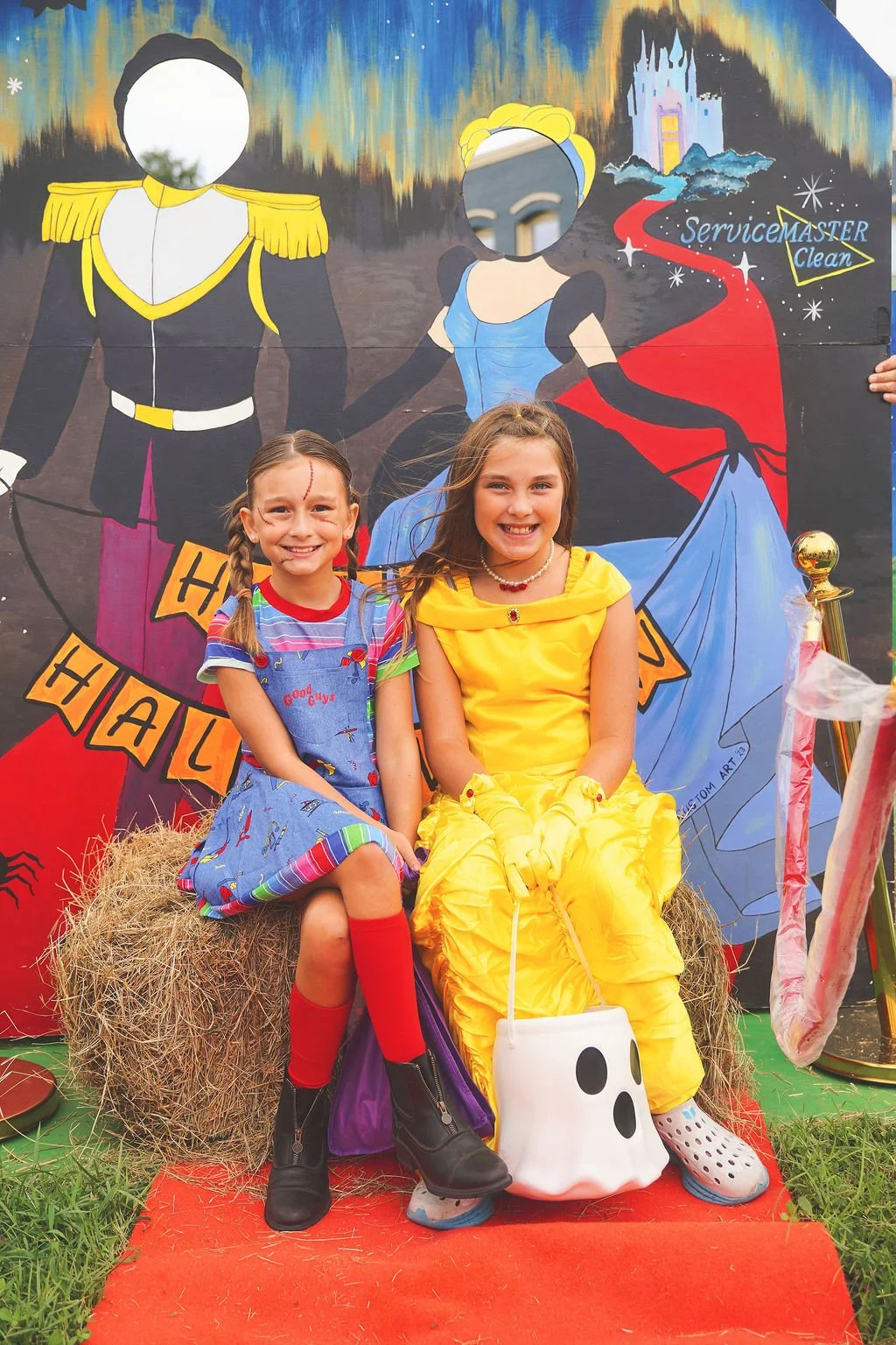 scarecrow-stroll2600157.jpg