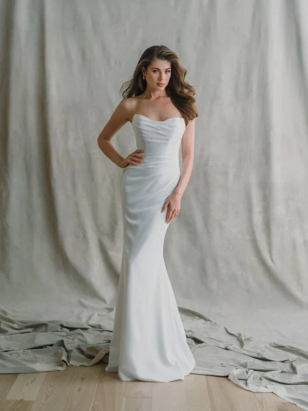 X127, ivory, size 12