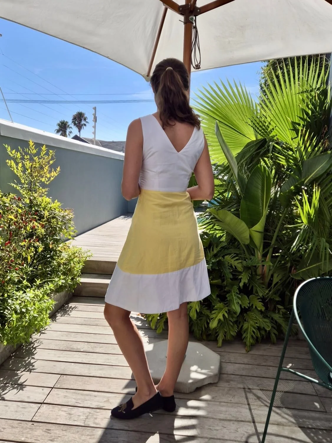 Soft tones, summer light ☀️
White cotton meeting yellow linen - light dress, light moods.