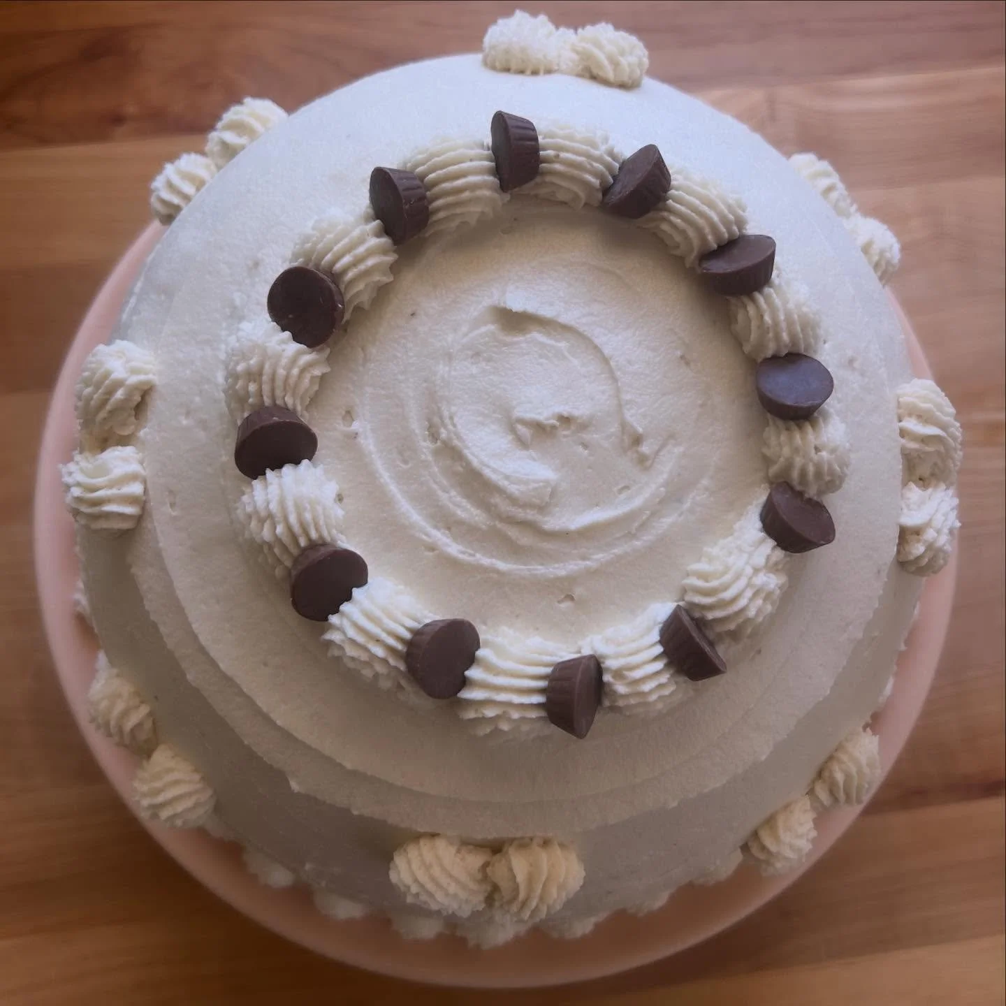so pleased to make this cake for our dear friends&rsquo; baby shower!! I&rsquo;m usually not a frosting person, but this tahini buttercream is a little sweet and little savory. I know their baby will be the sweetest! 💕🌱

- chocolate dome cake with 