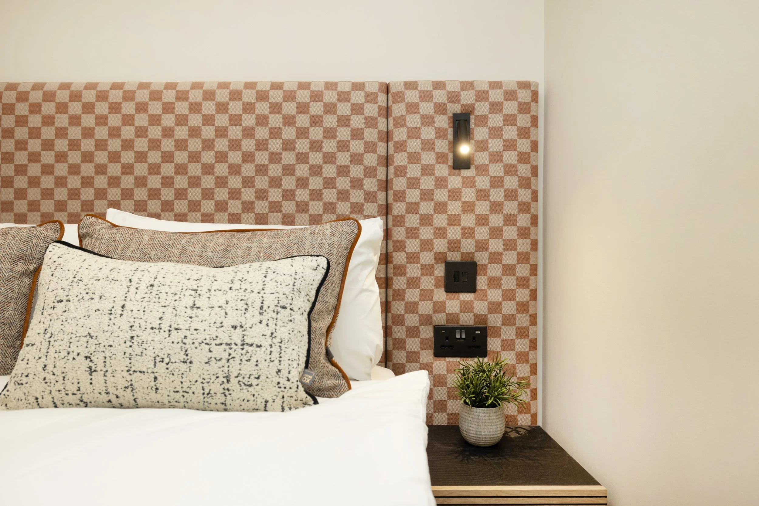 High Street 93_023.jpg