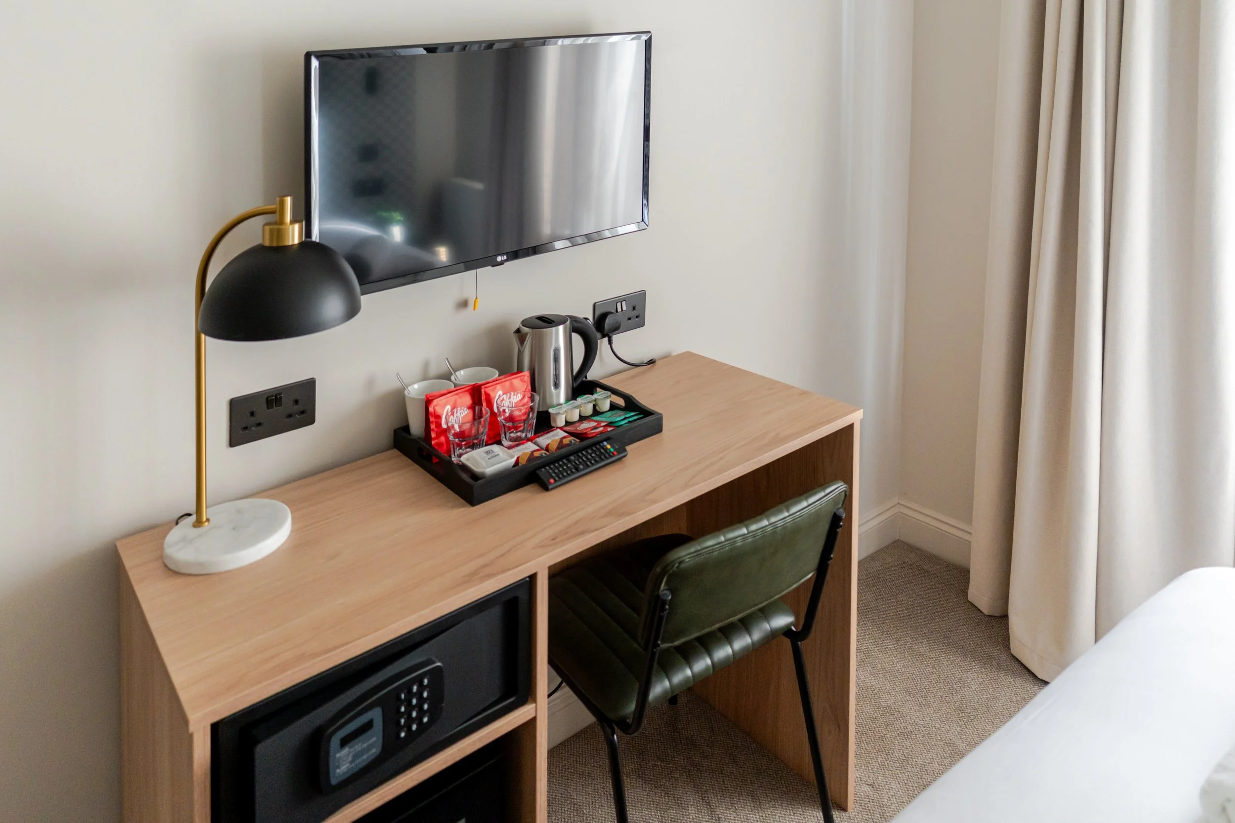 Joivy - 93 High street Edinburgh-106.jpg