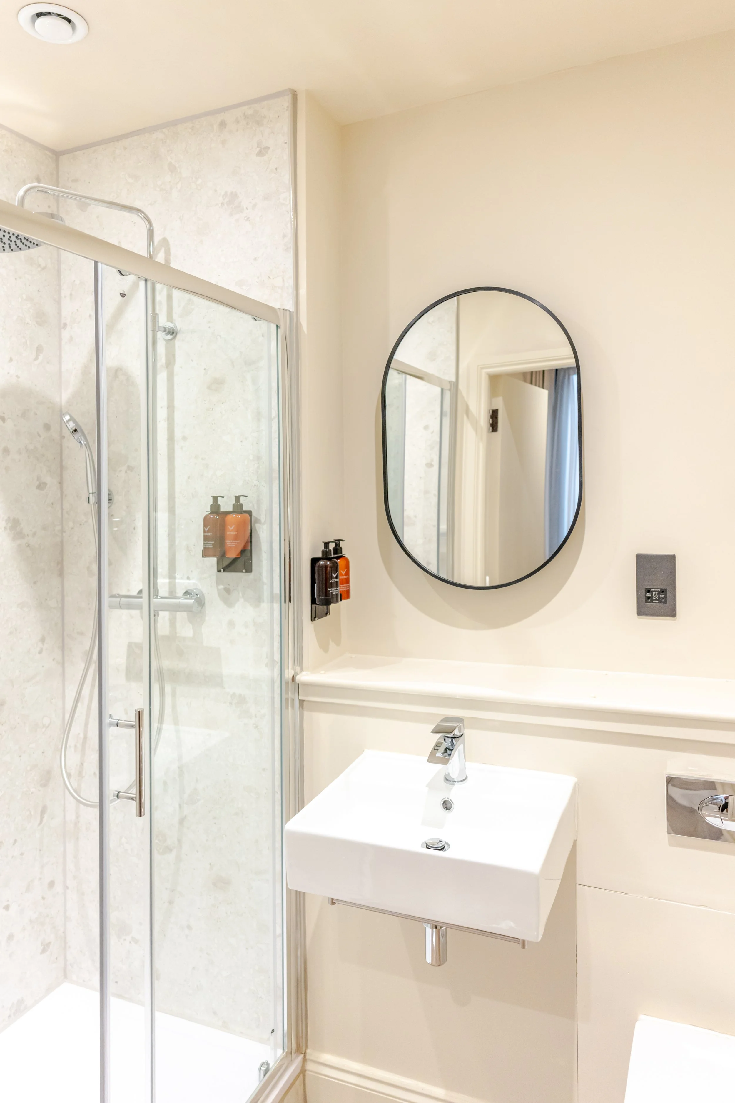 Joivy - 93 High street Edinburgh-008.jpg