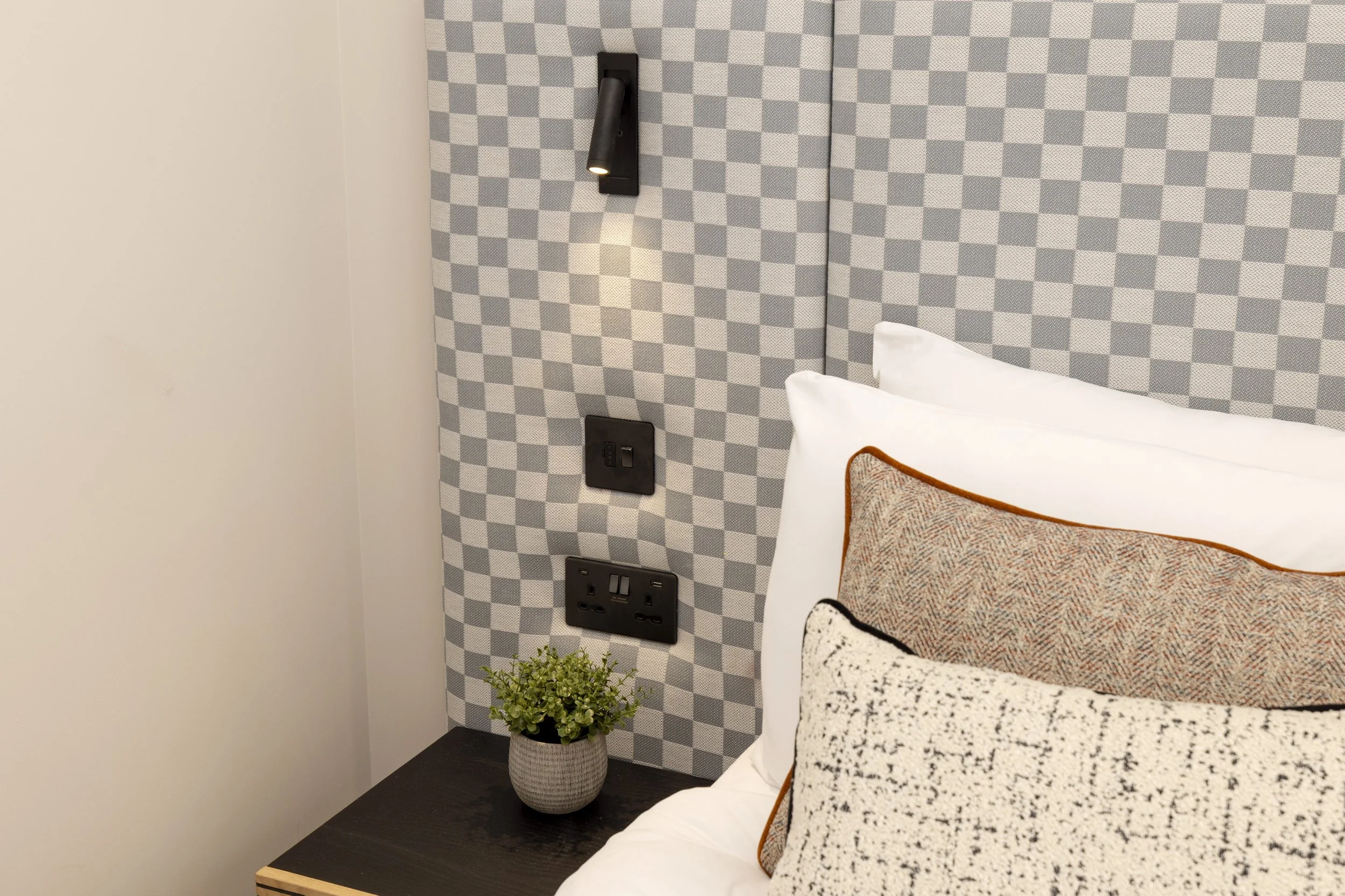 High Street 93_040.jpg