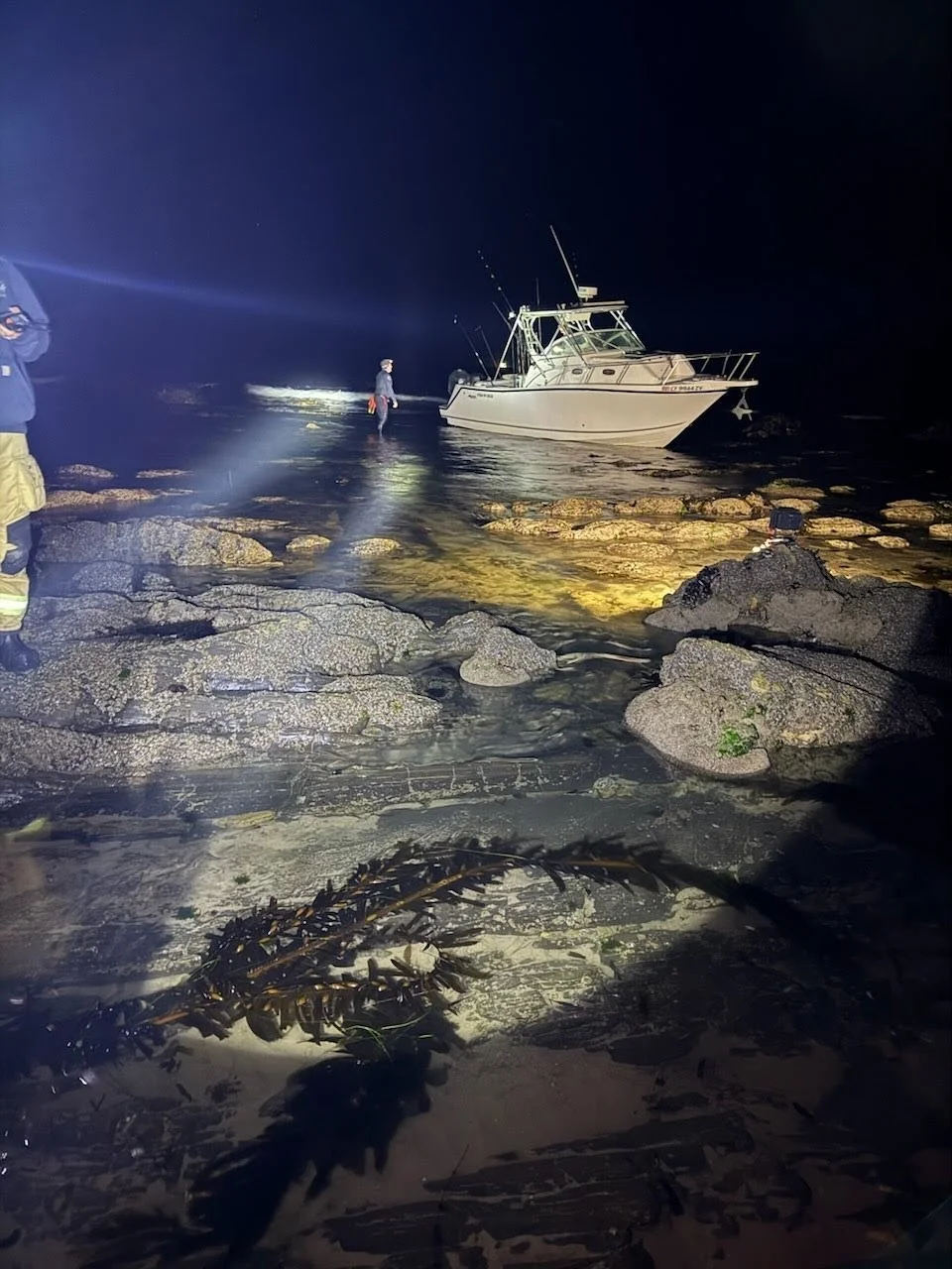 A late night grounding in a remote area of coastline west of Gaviota. All people were safely recovered off the beach without incident by @santabarbaracountyfire . Upon our arrival in the dark with gusts to 25 knots, the decision was made to wait for 