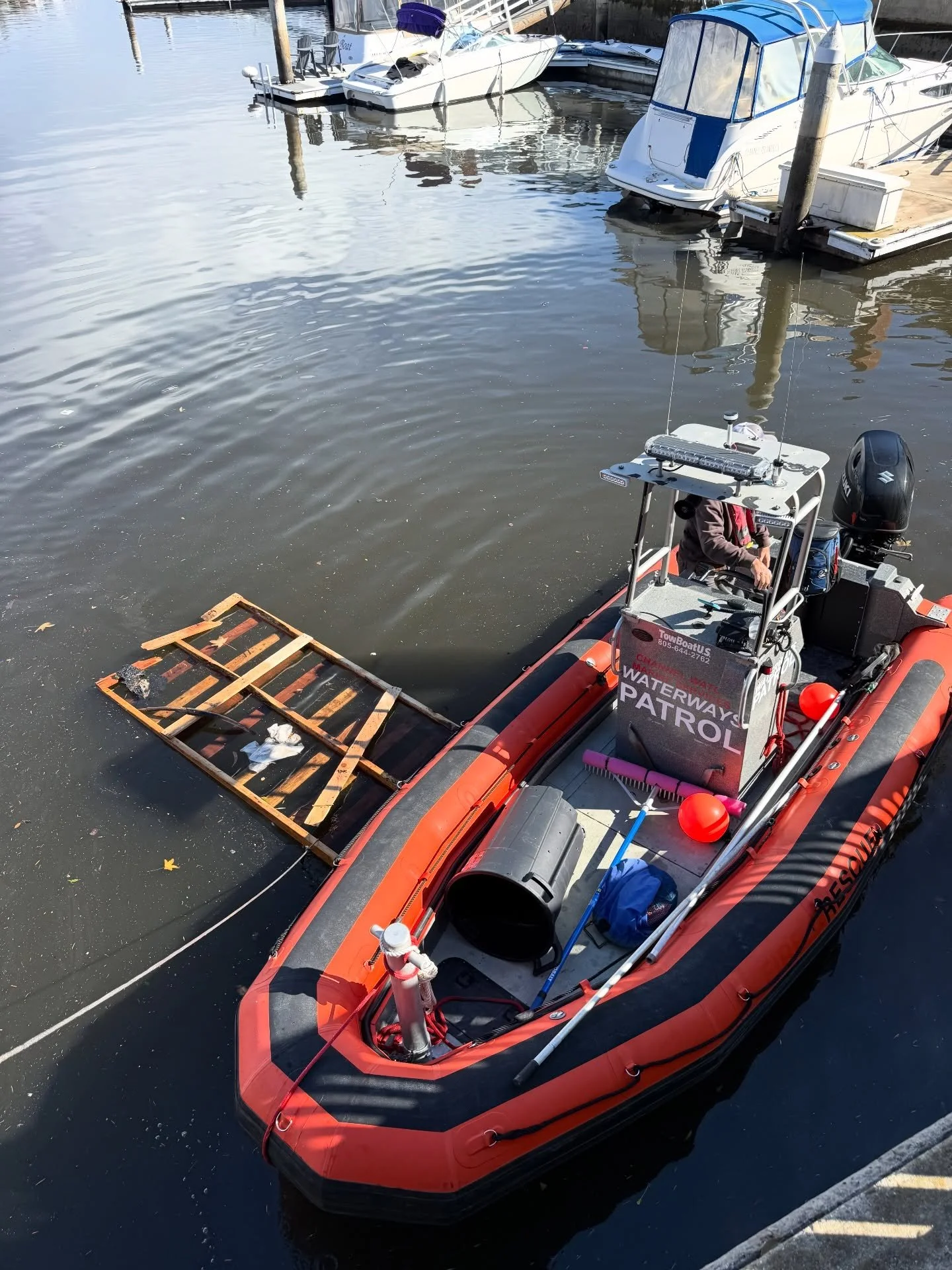 The past several days, our team has been hard at work ensuring that the City of Oxnard waterways are maintained as part of a contract with the City to provide patrol and debris removal services. After the recent rains carried debris into the water, w