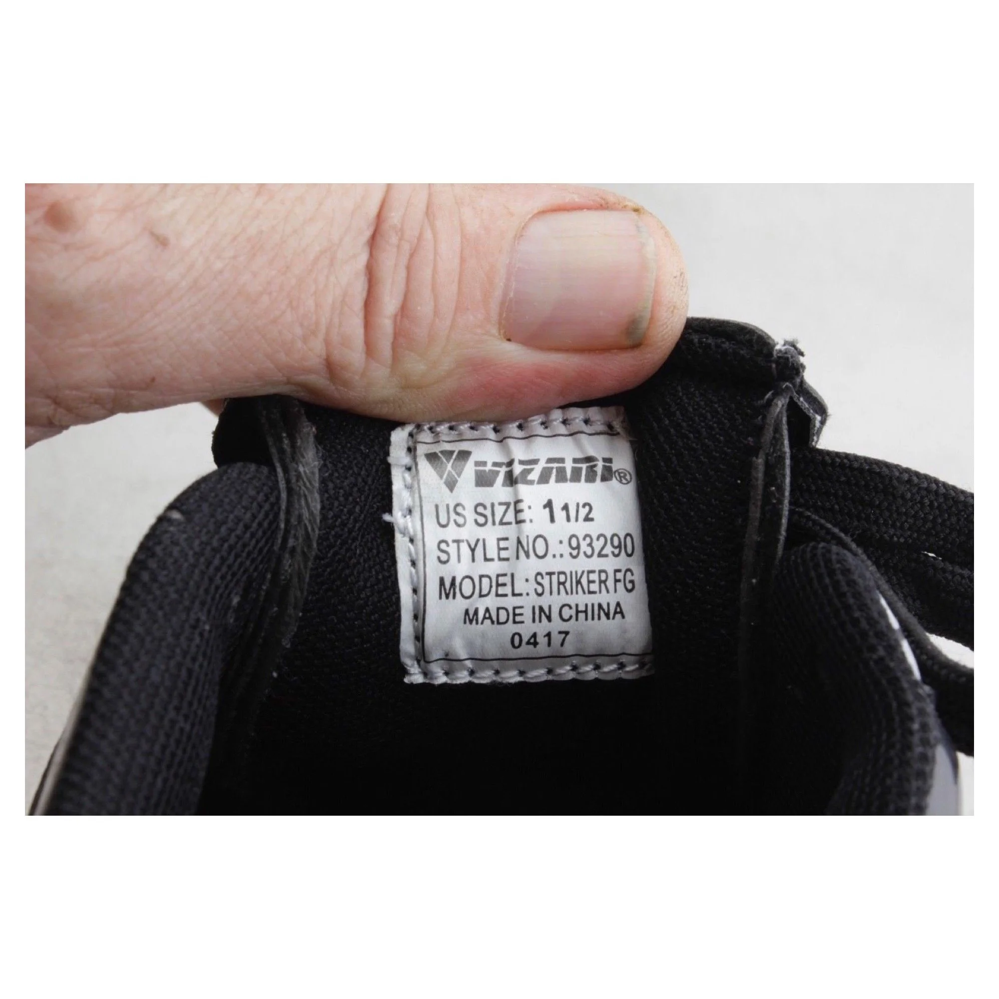 vizari-striker-fg-9329010-black-soccer-cleats-kids-size-1-5-04.jpg