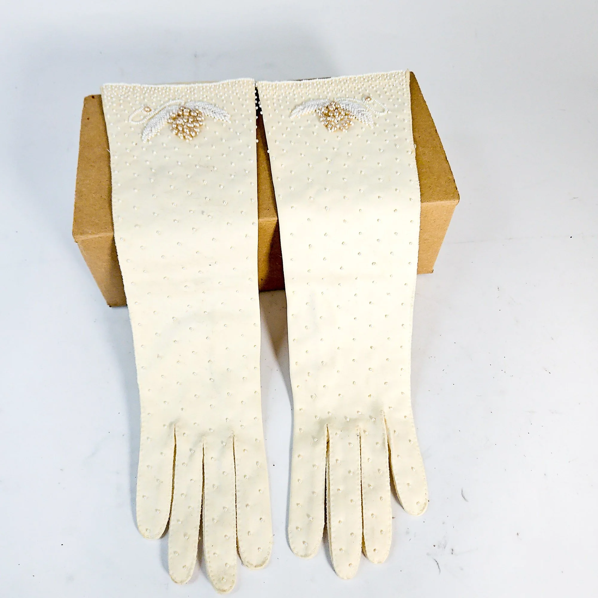 10_White_Formal_Gloves_Long-2.jpg