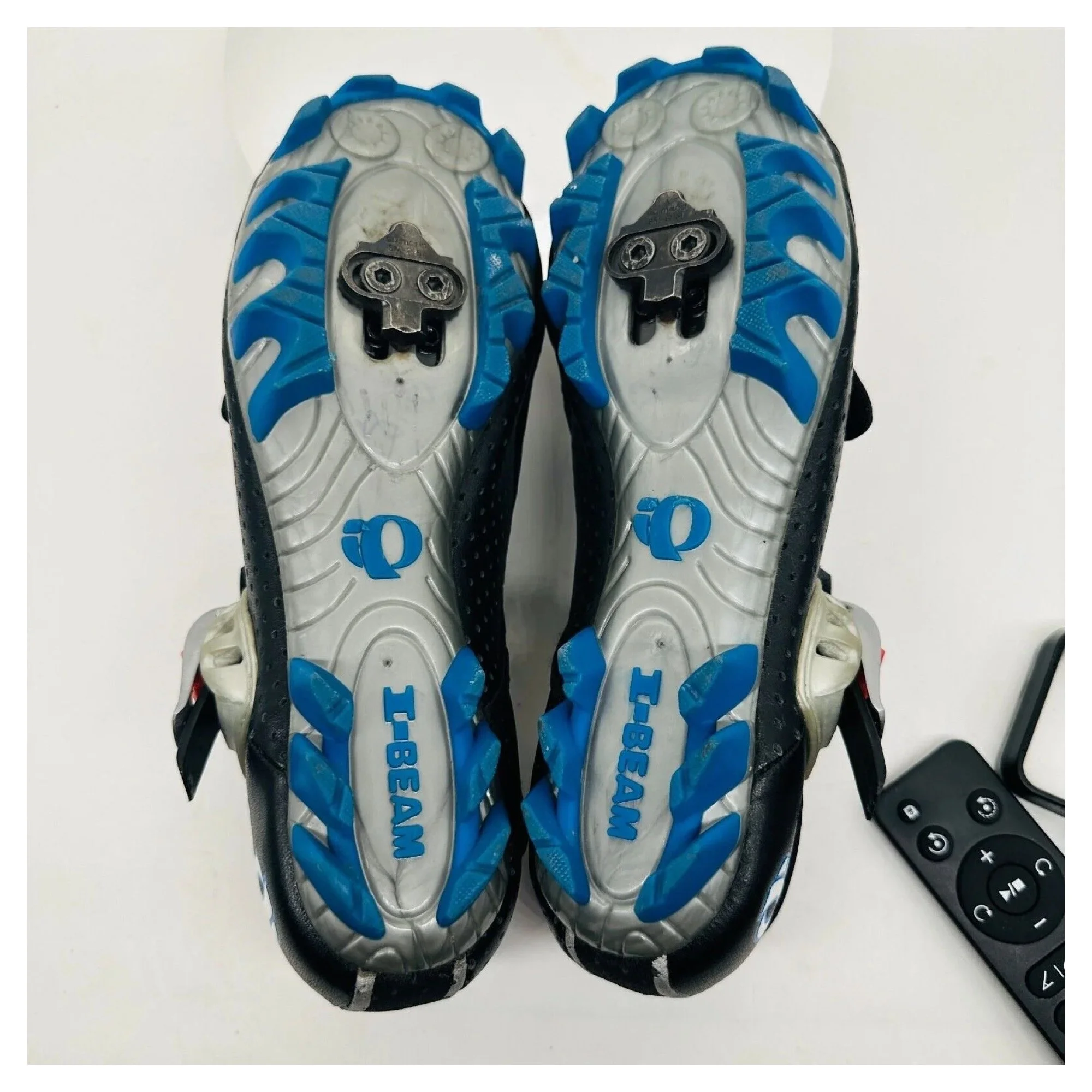 pearl-izumi-ampere-m1-5056-men-s-cycling-shoes-eu-40-us-7-5-with-shimano-sm-sh51-cleats-09.jpg