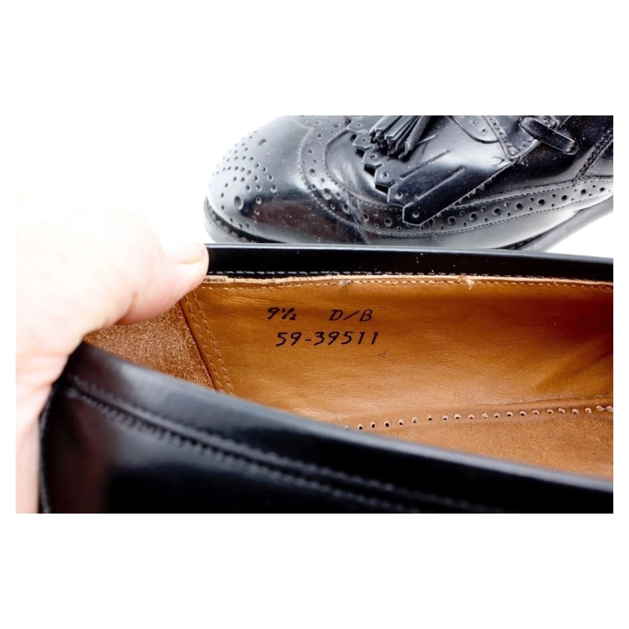 johnston-murphy-men-s-black-leather-kiltie-tassel-brogue-loafers-size-9-5-d-04.jpg