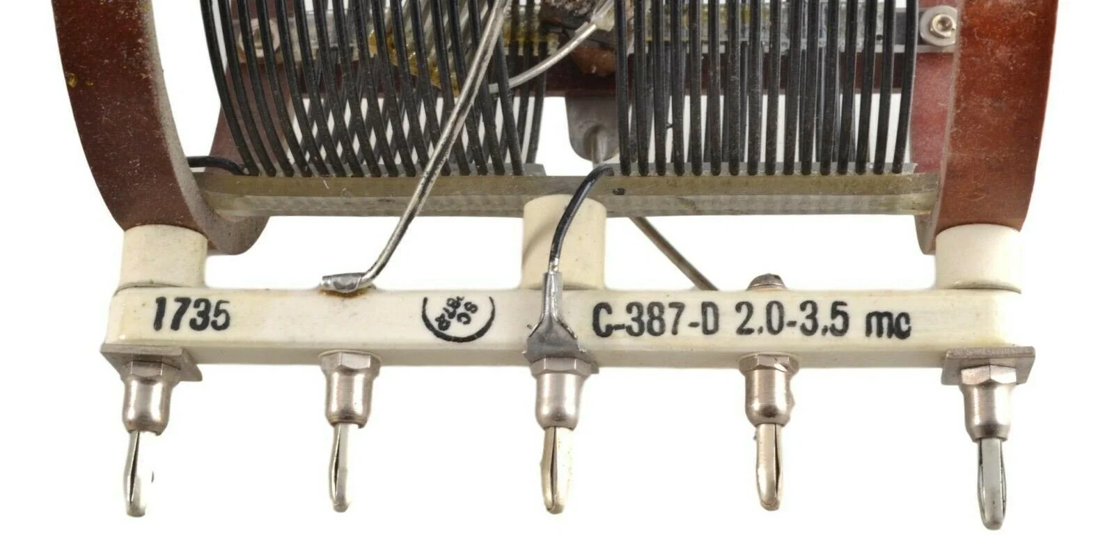 255220500671-3.jpg