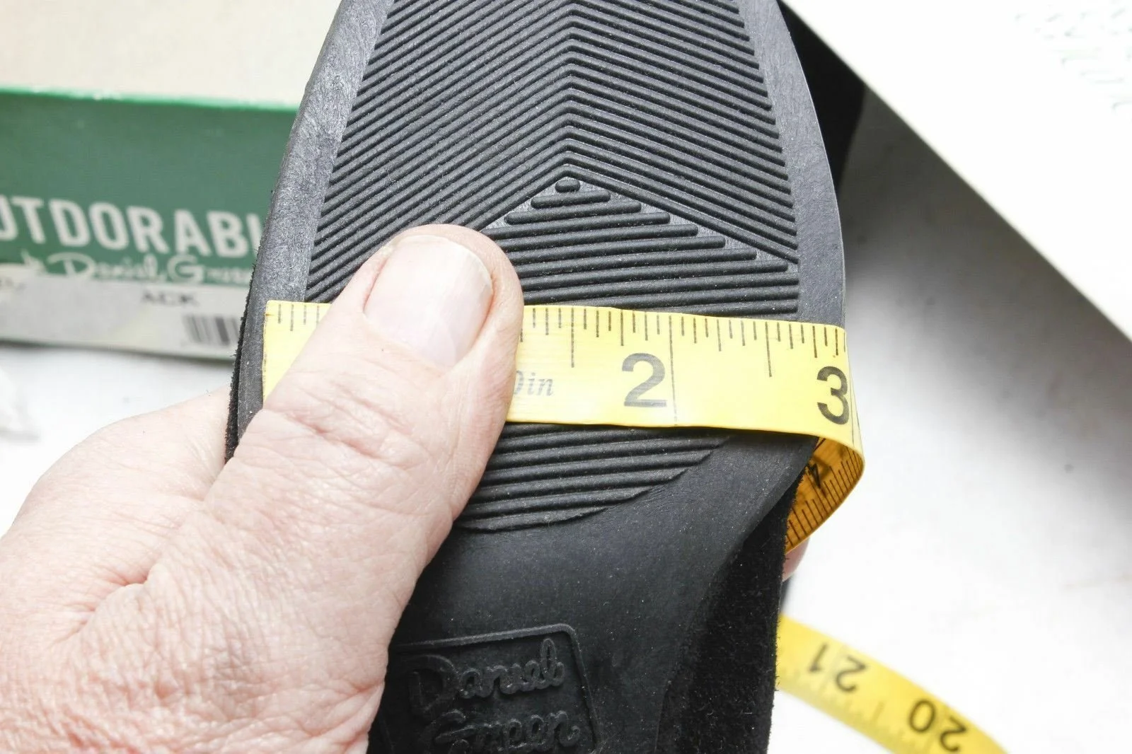 254221600448-5.jpg